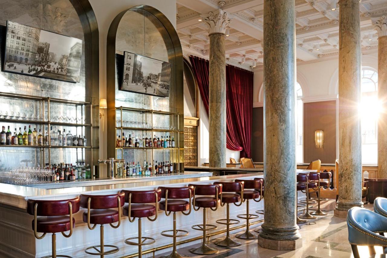 Riggs Washington Dc Hotell Exteriör bild The American Bar