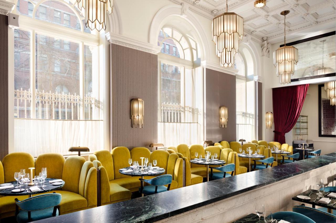 Riggs Washington Dc Hotell Exteriör bild The restaurant's interior